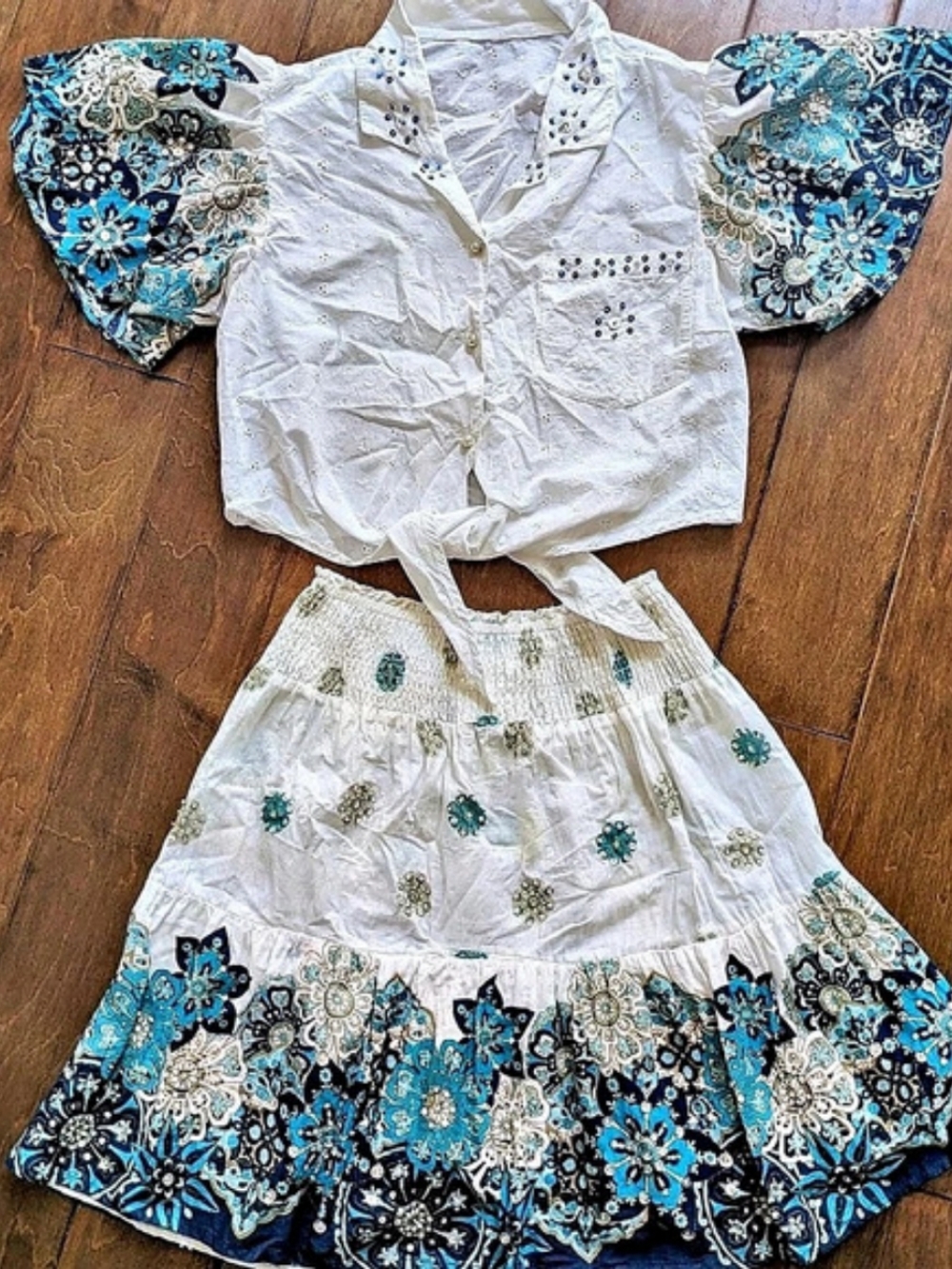 Floral Blouse & Skirt Set in White & Blue